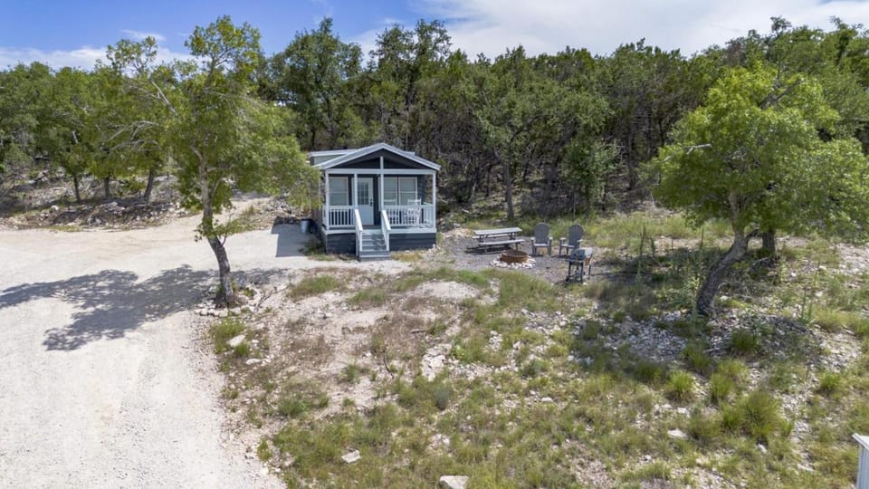 Nest - Texas Tiny House with a Big View House in Spring Branch