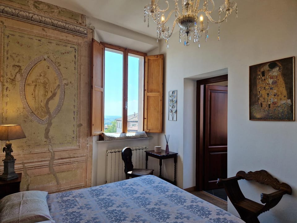 “Attico Garibaldi” nel cuore della Toscana Apartment in Tuscany