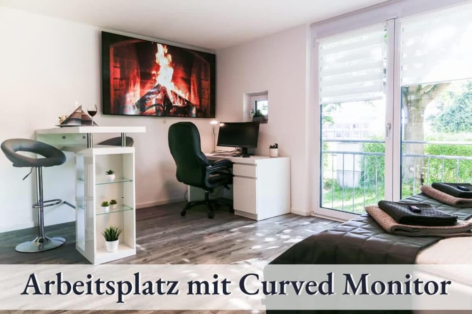 Relax-Apartment Biberach - Relax Massagesessel - Smart-TV 85 Zoll - voll ausgestattete Küche - High-Speed Internet - Arbeitsplatz mit Curved Monitor Apartment in Baden-Württemberg