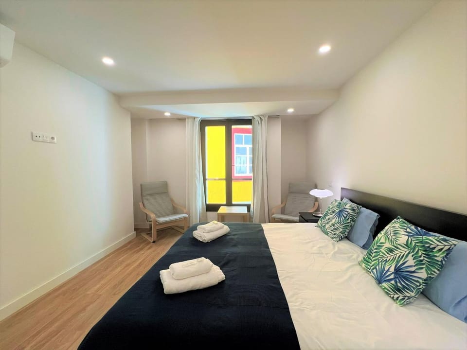 Bed, Bedroom