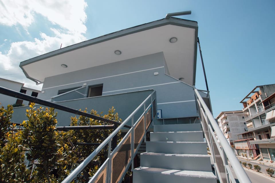 Property building, Facade/entrance