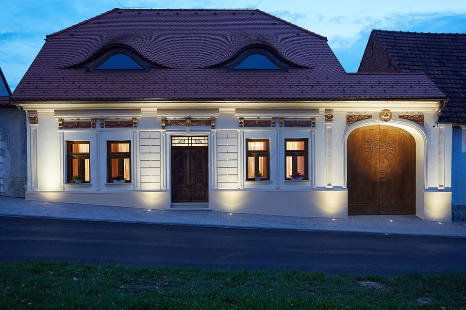 Property building, Facade/entrance