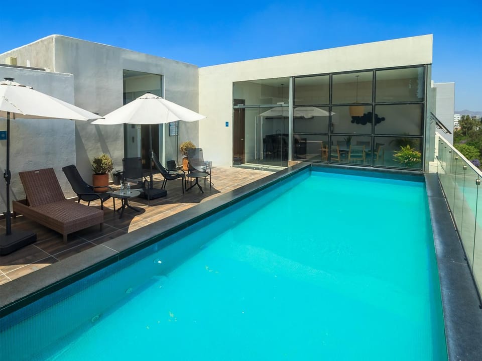 Pool view, Swimming pool