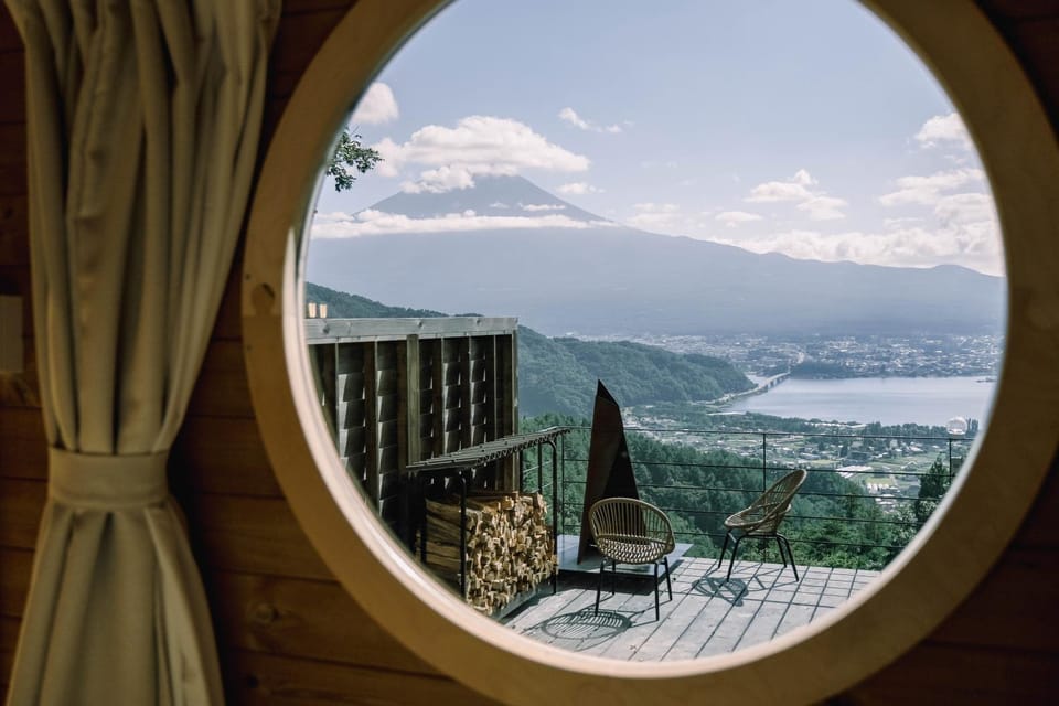 Day, Natural landscape, View (from property/room), Balcony/Terrace, Lake view, Mountain view