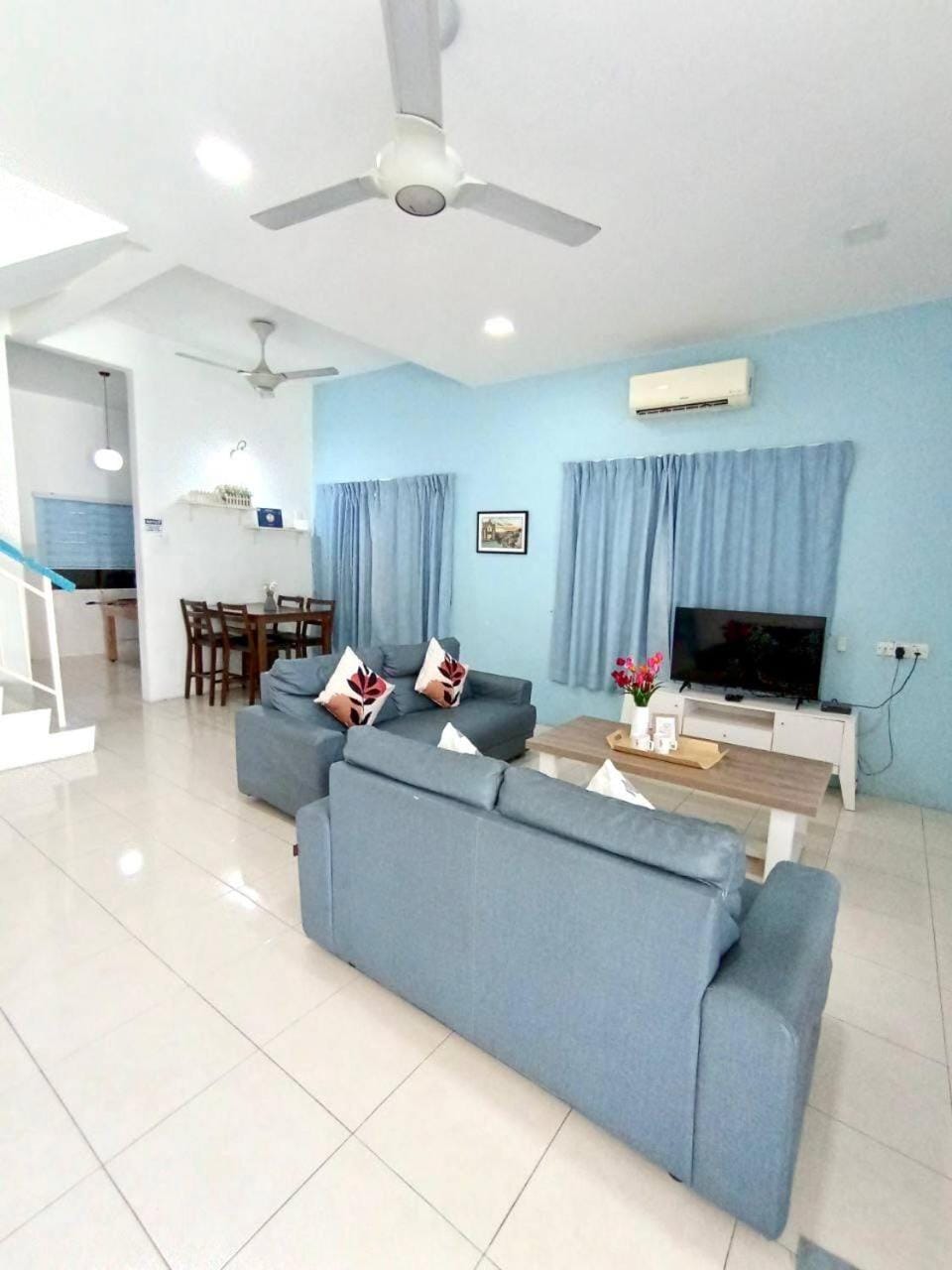 Santorini 4 Bedrooms Full Air Cond Entire Home by Grab A Stay House in Ipoh