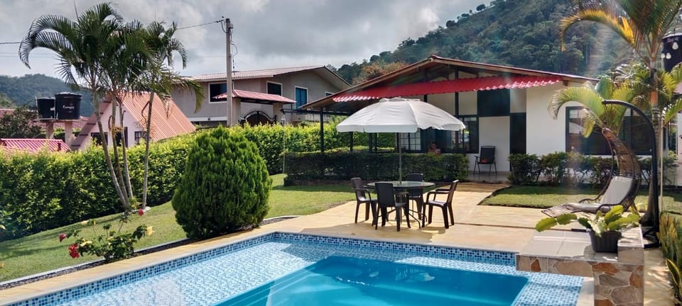 Casa de campo San Fernando House in Cundinamarca, Colombia