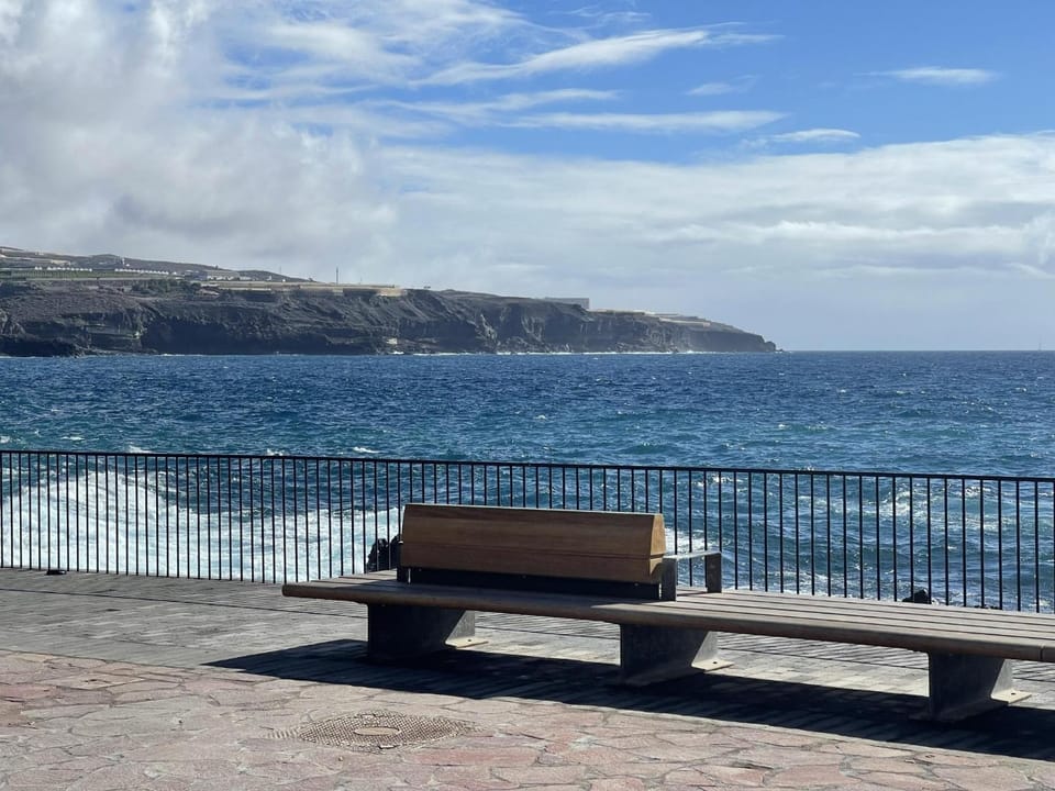 Puesta de Sol Rentals 3AR Apartment in Playa San Juan