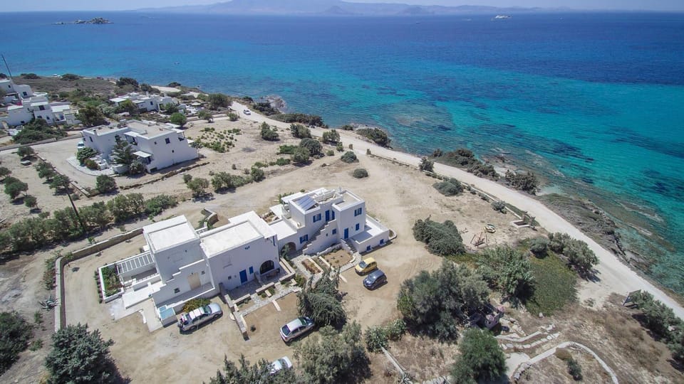 Property building, Bird's eye view, View (from property/room), Floor plan, Logo/Certificate/Sign, Sea view, Street view