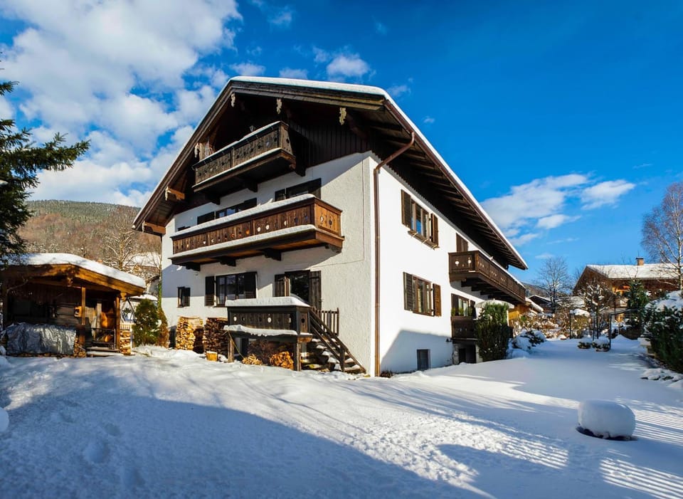 Ferienwohnung "Hochfeld Seeblick" Apartment in Tegernsee