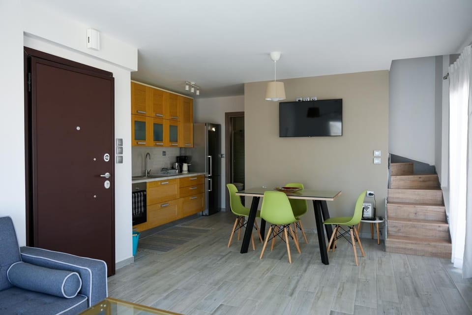 TV and multimedia, Kitchen or kitchenette, Dining area