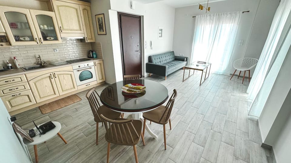 Kitchen or kitchenette, Living room, Dining area