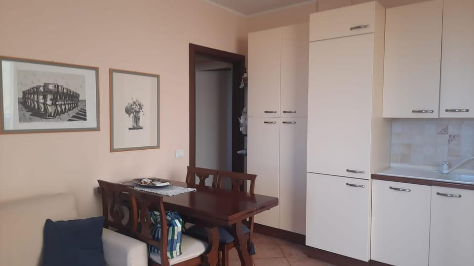 Appartamento Nuccia - Box Auto Gratuito e Biancheria Inclusa Apartment in Pietra Ligure