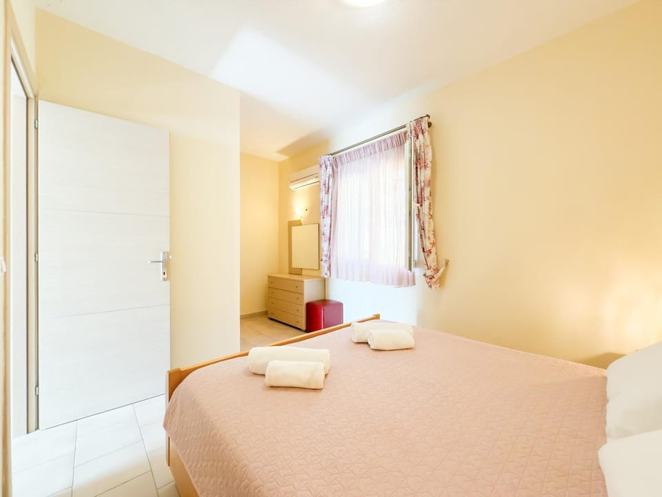 Elias 108 - Blue Glyfada Private Home Apartment in Corfu, Greece