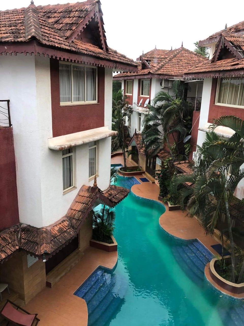 Swimming pool