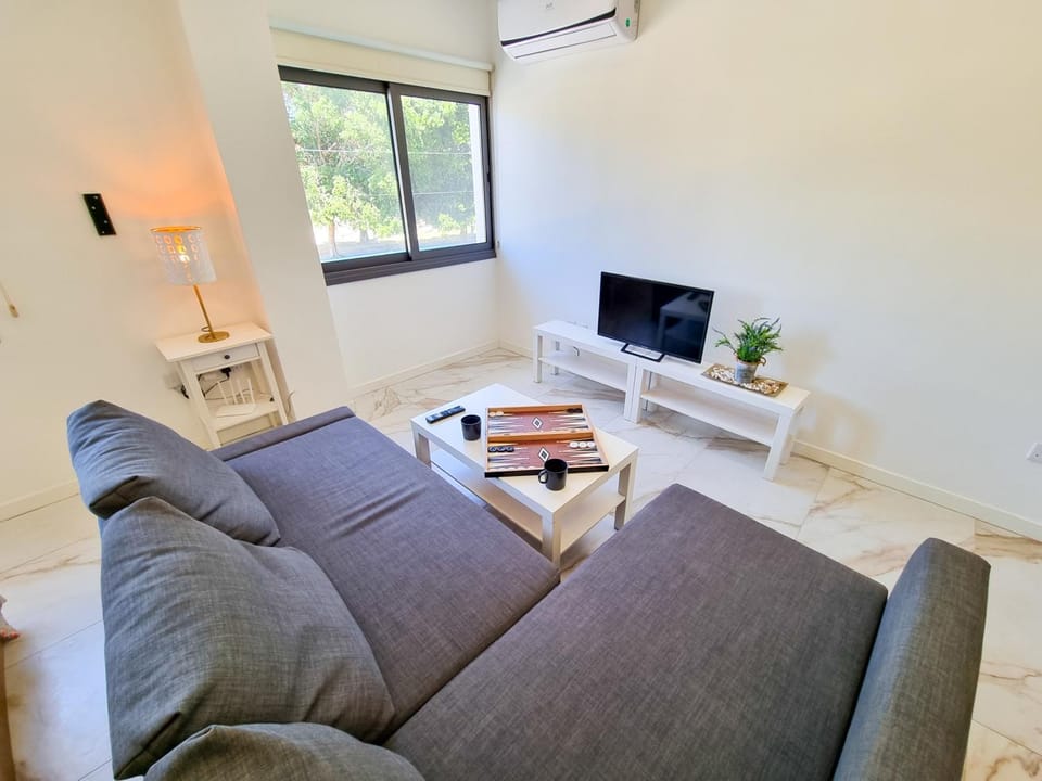 TV and multimedia, Seating area