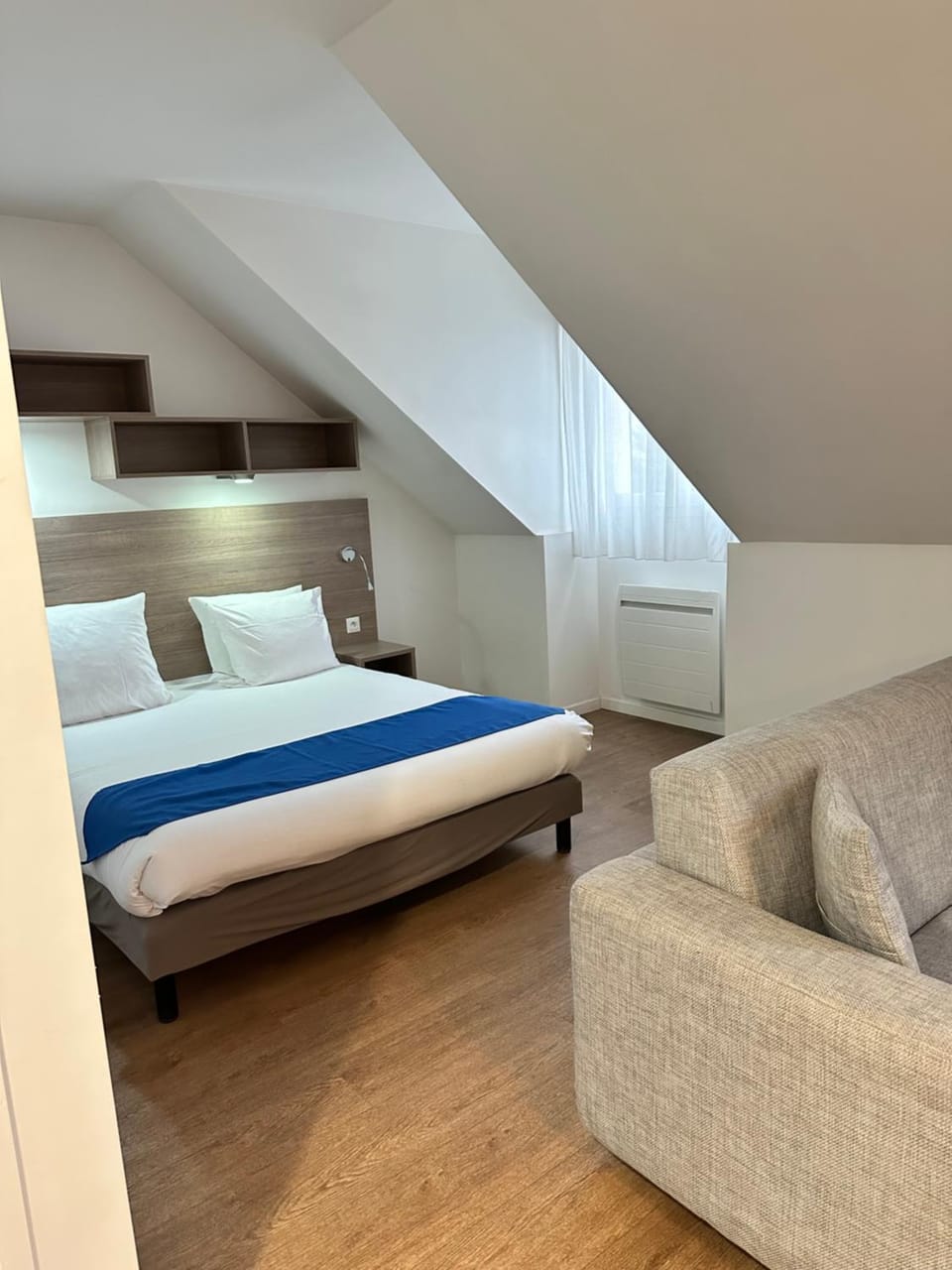 Photo of the whole room