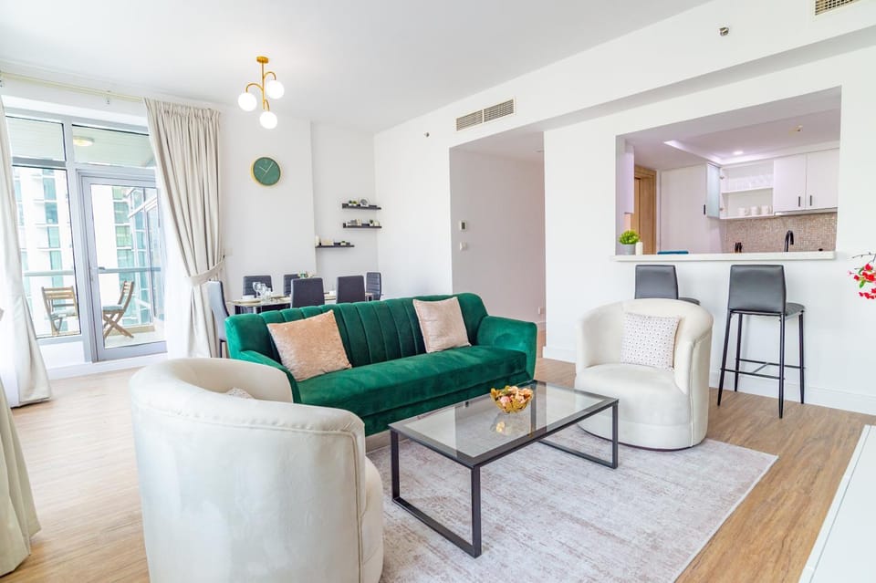 Nightclub / DJ, Living room, Lounge or bar