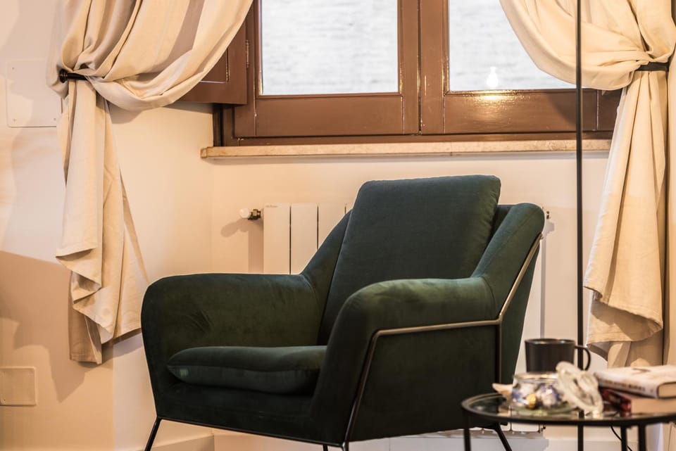 Living room, Decorative detail