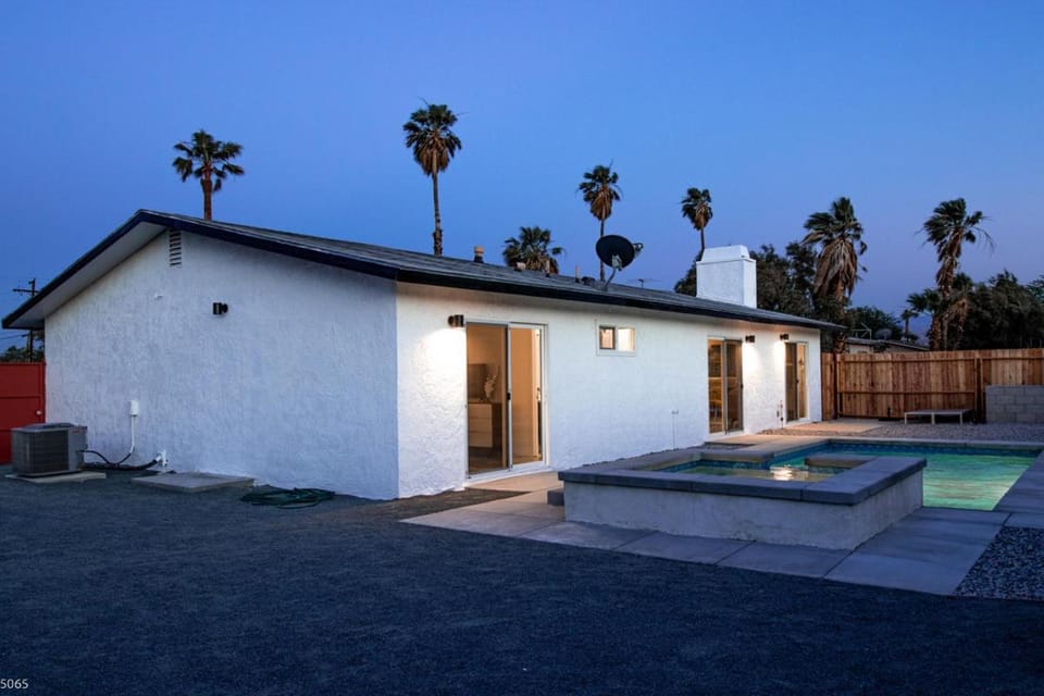 Shaken not Stirred House in Palm Springs