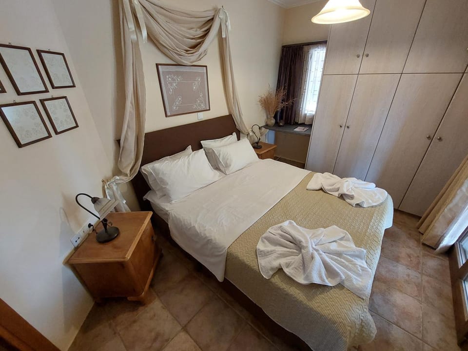 Petrino guesthouse Gialova Apartment in Messenia