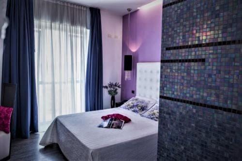 Hotel In - Lounge Room Hotel in Dolo