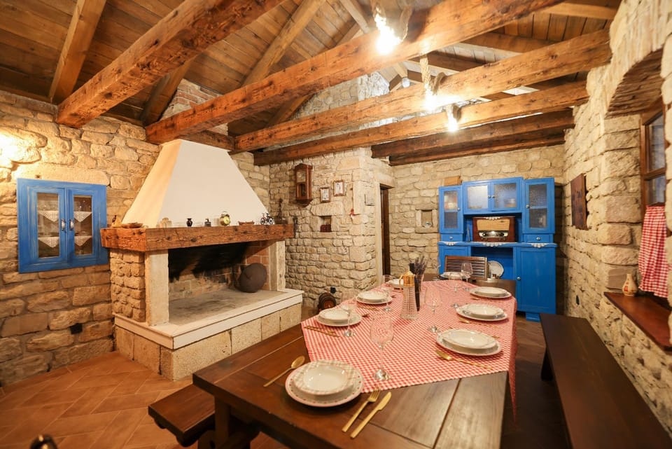 BBQ facilities, Balcony/Terrace, Kitchen or kitchenette, Dining area