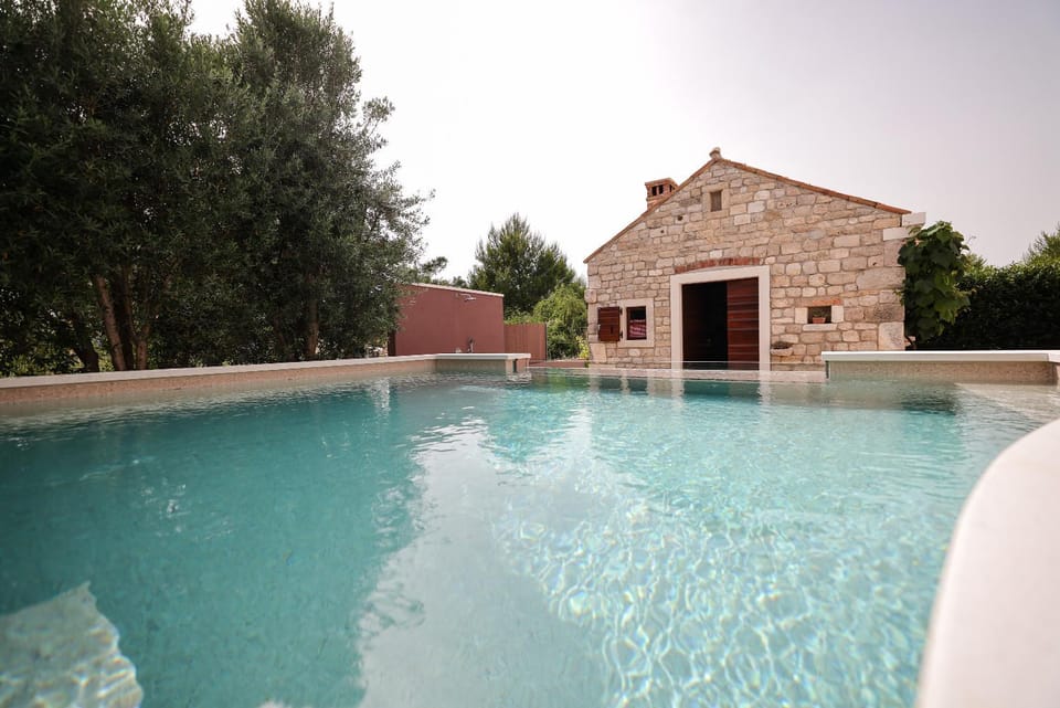 Property building, Pool view, Swimming pool, Swimming pool