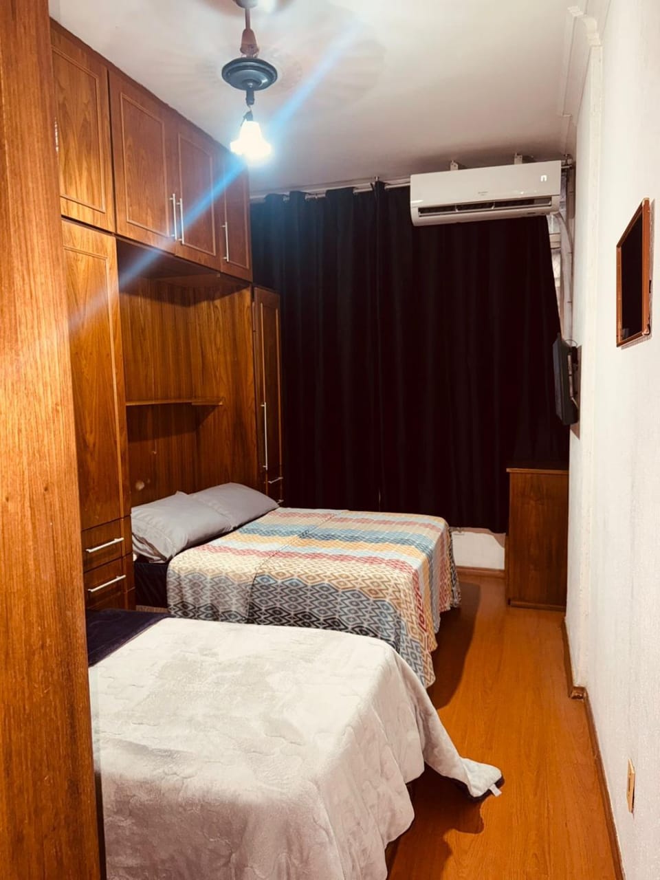 EXCELENTE AP QUARTO E SALA aceito 5 PESSOAS POSTO 6 COPA AO LADO DA DELEGACIA 13 DP Apartment in Rio de Janeiro