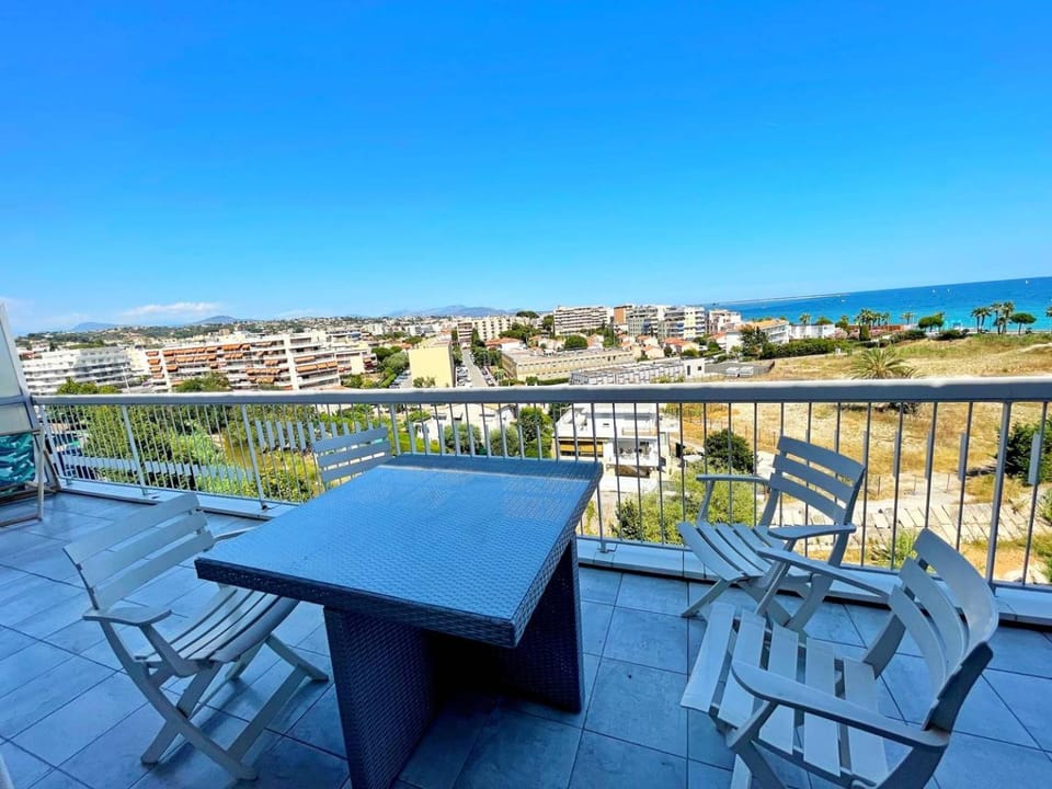 Balcony/Terrace, Dining area