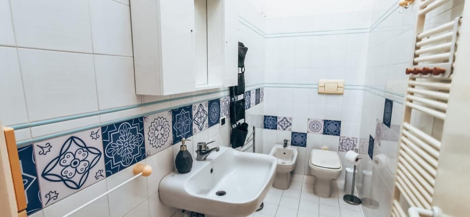 NUMANA, Bilocale con ampio balcone Apartment in Marche