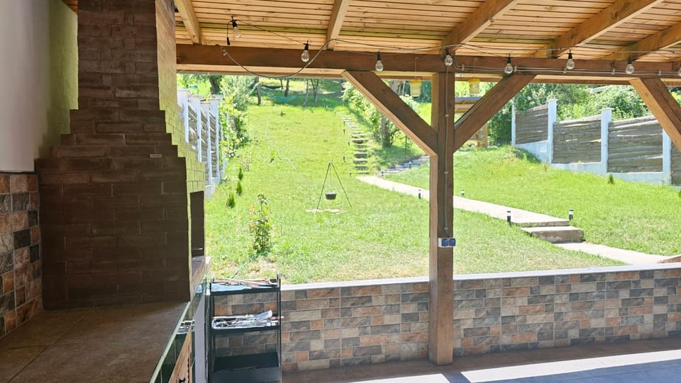 Patio, Spring, Day, BBQ facilities, Garden, Garden view