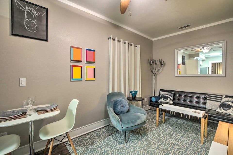4 Mi to Dtwn: Dallas Gem w/ Furnished Patio House in Dallas