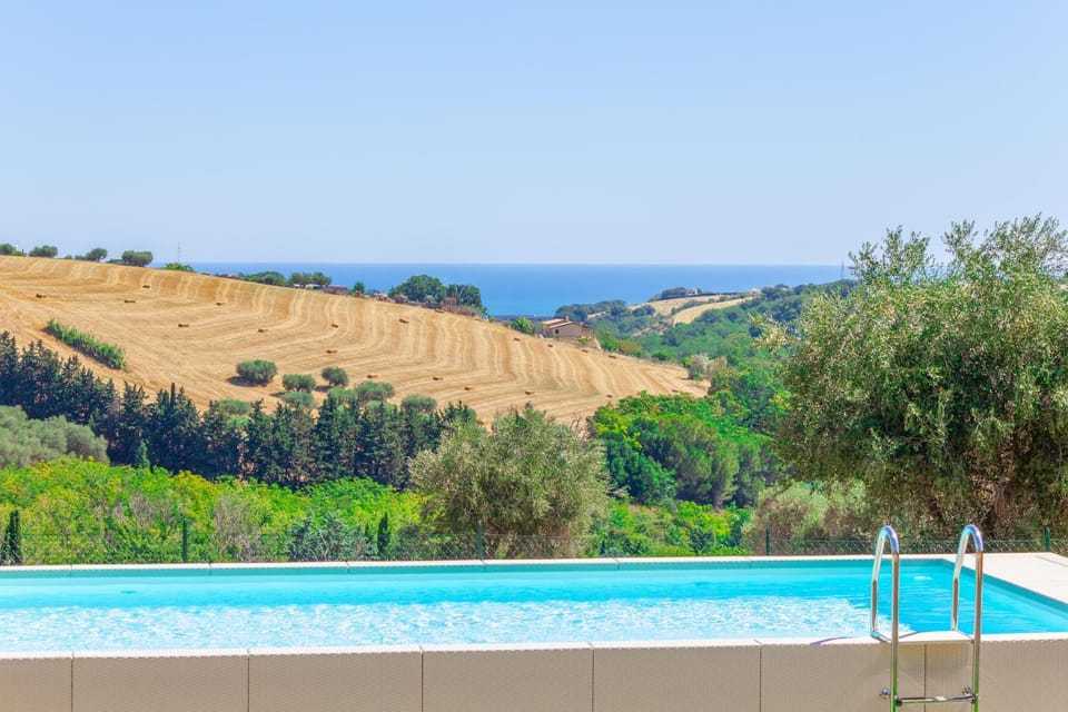 Pool view, Swimming pool