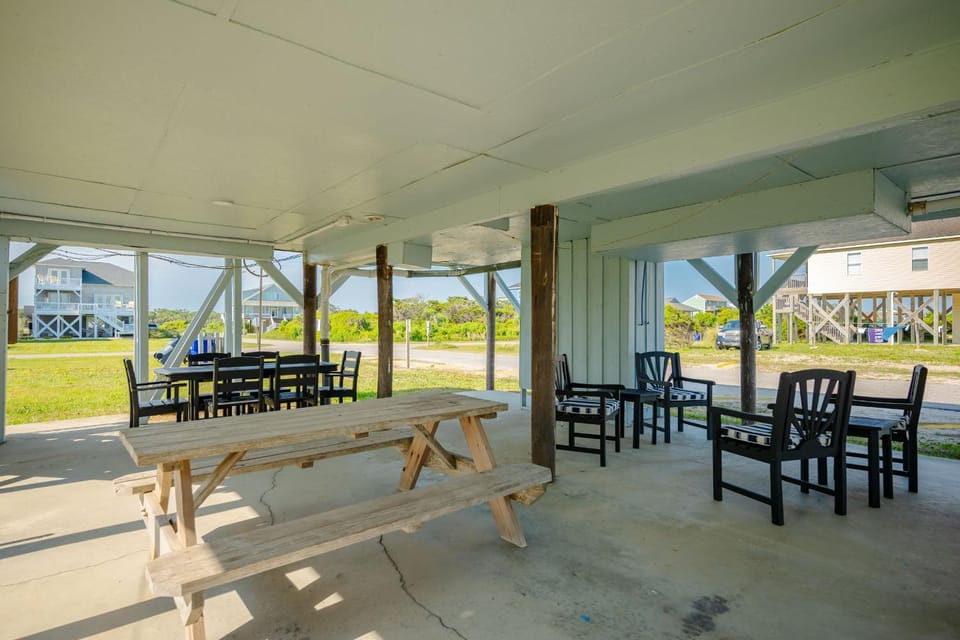 A Beach Music Paradise by Oak Island Accommodations House in Oak Island