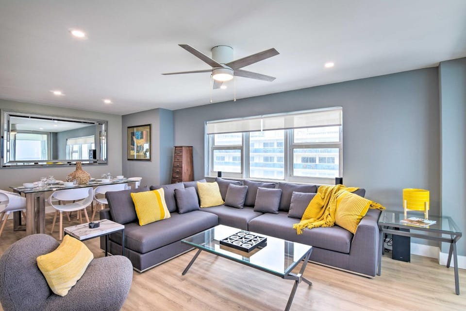 Oceanfront Luxury 2/2 Condo w/ Amazing Views! House in Fort Lauderdale