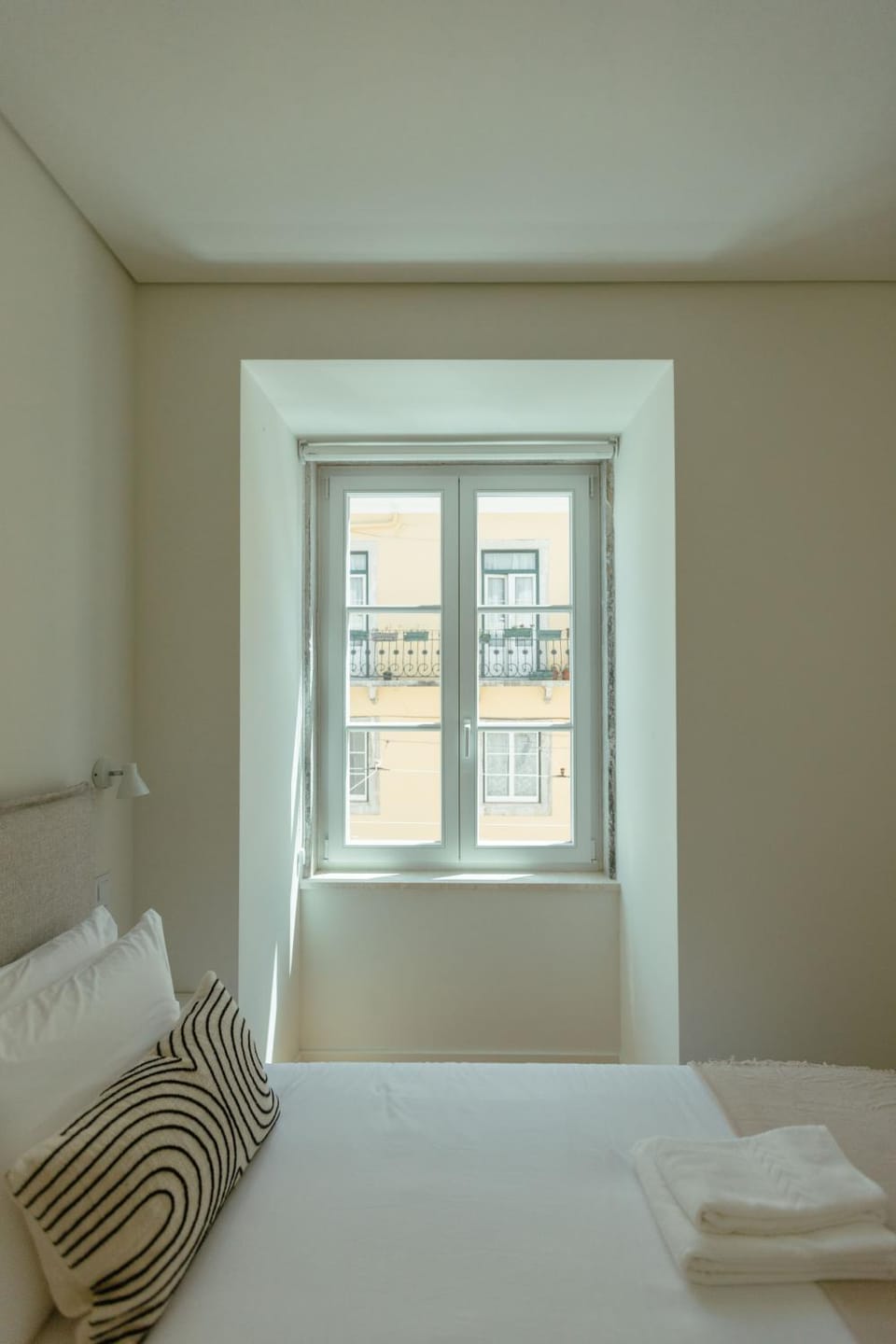 Nearby landmark, Bed, Bedroom