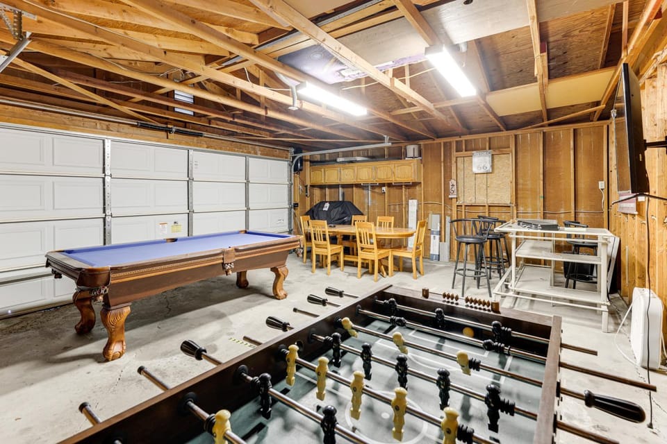 Updated Escape w/ Game Room 1 Block to River! House in Bullhead City