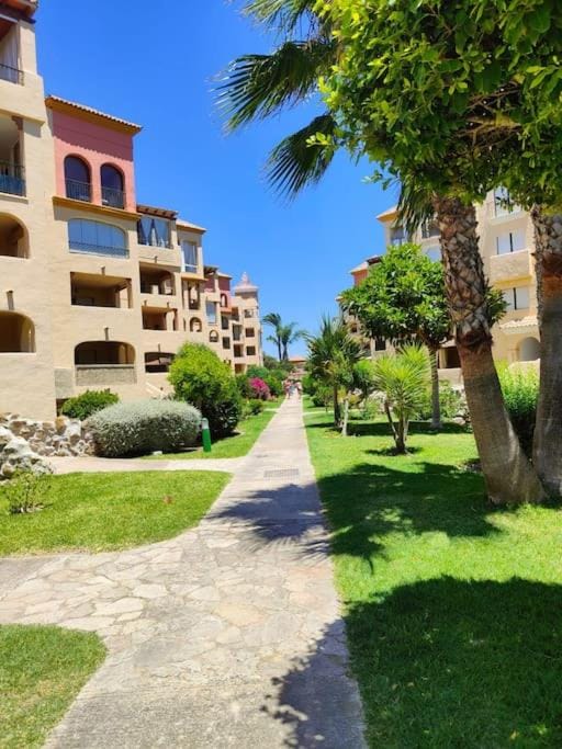 Apartamento reformado en Urb. Jardines de Zahara Apartment in Costa de la Luz