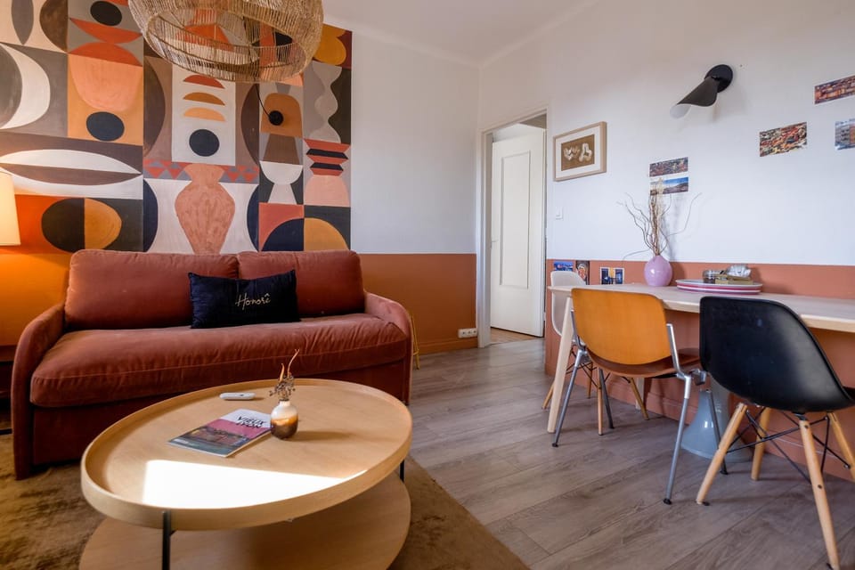 Living room, Seating area