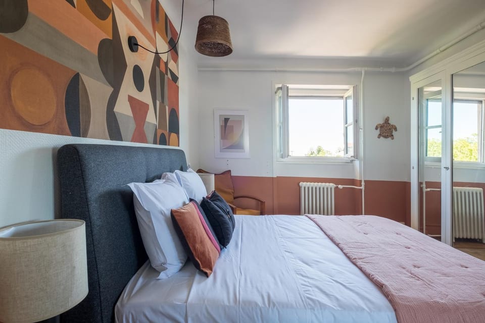 Bed, Bedroom