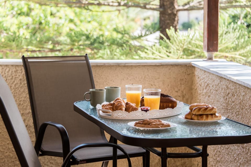 Balcony/Terrace, Dining area