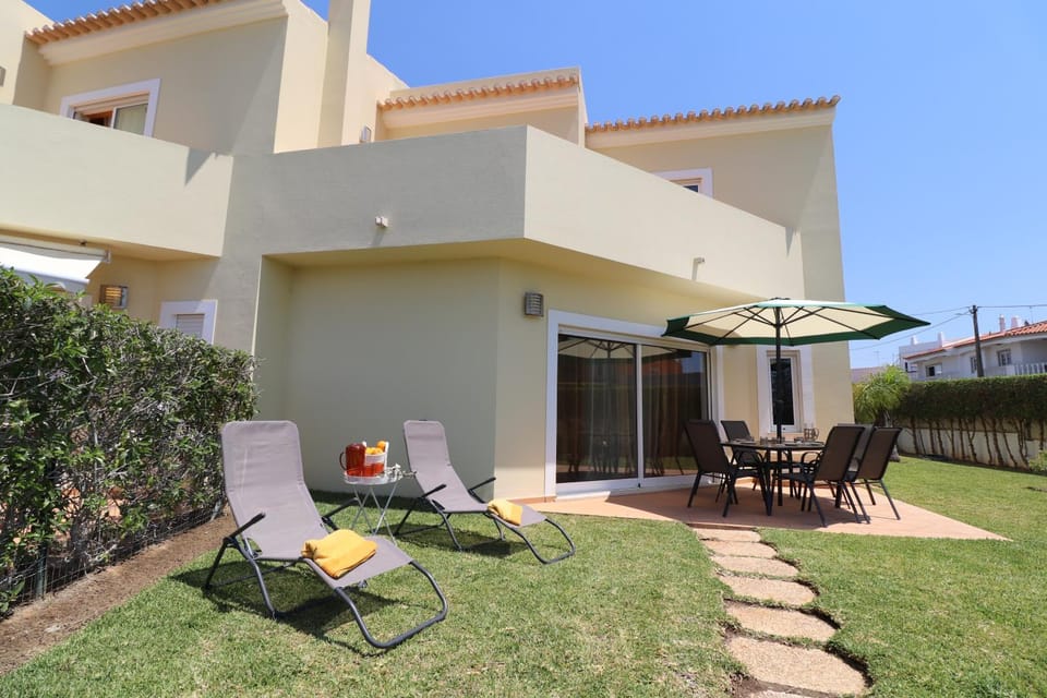 Property building, Patio, Garden