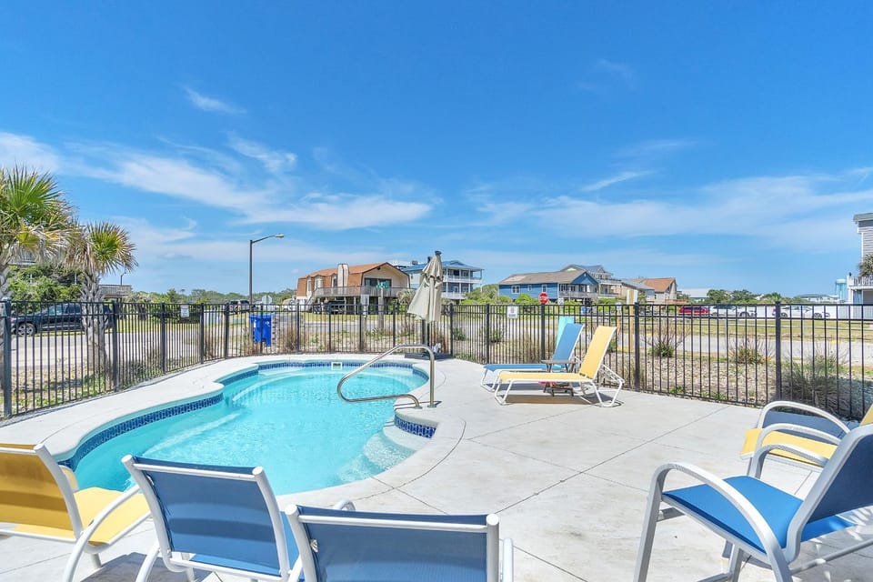 Wicked Salty by Oak Island Accommodations House in Oak Island