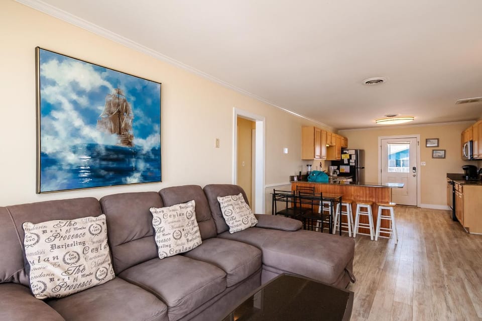 Absolute Beach by Oak Island Accommodations House in Oak Island