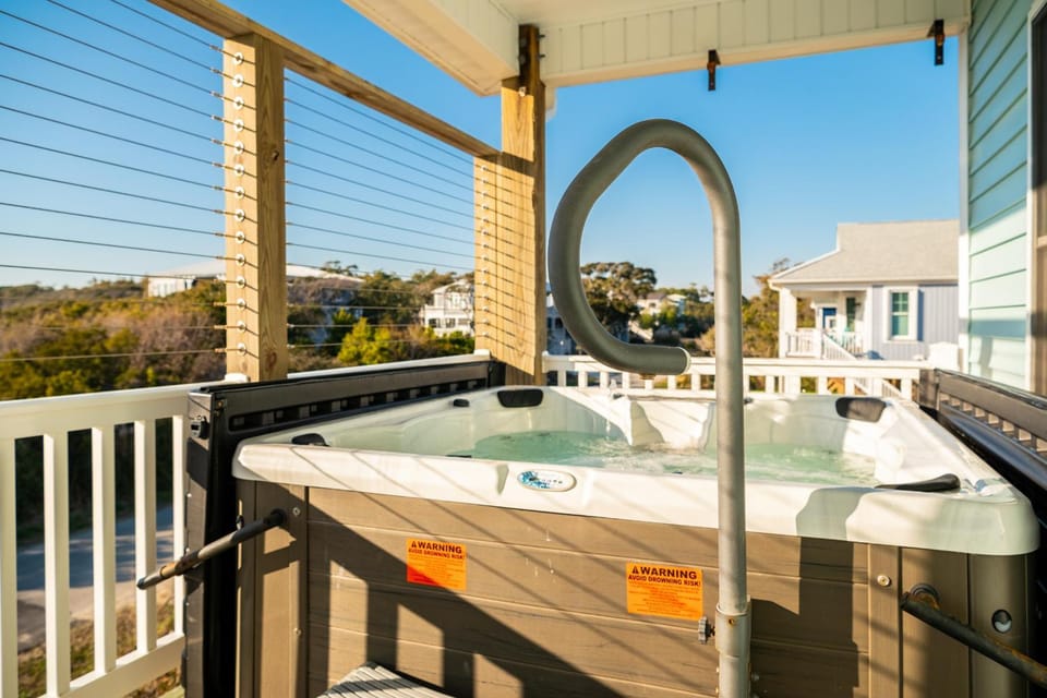 A Pawsitive Attitude by Oak Island Accommodations House in Oak Island
