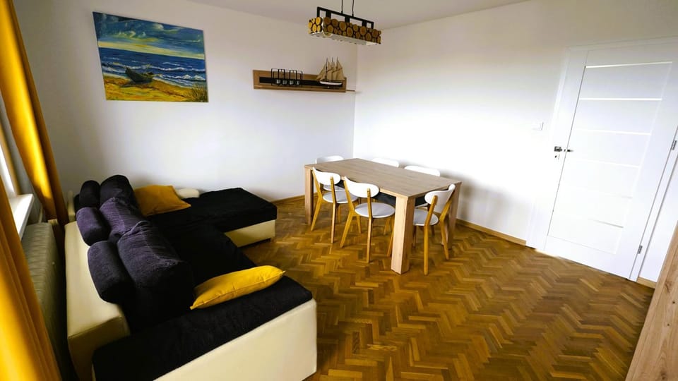 Apartament w centrum Kołobrzegu, nad rzeką Apartment in West Pomeranian Voivodeship, Poland