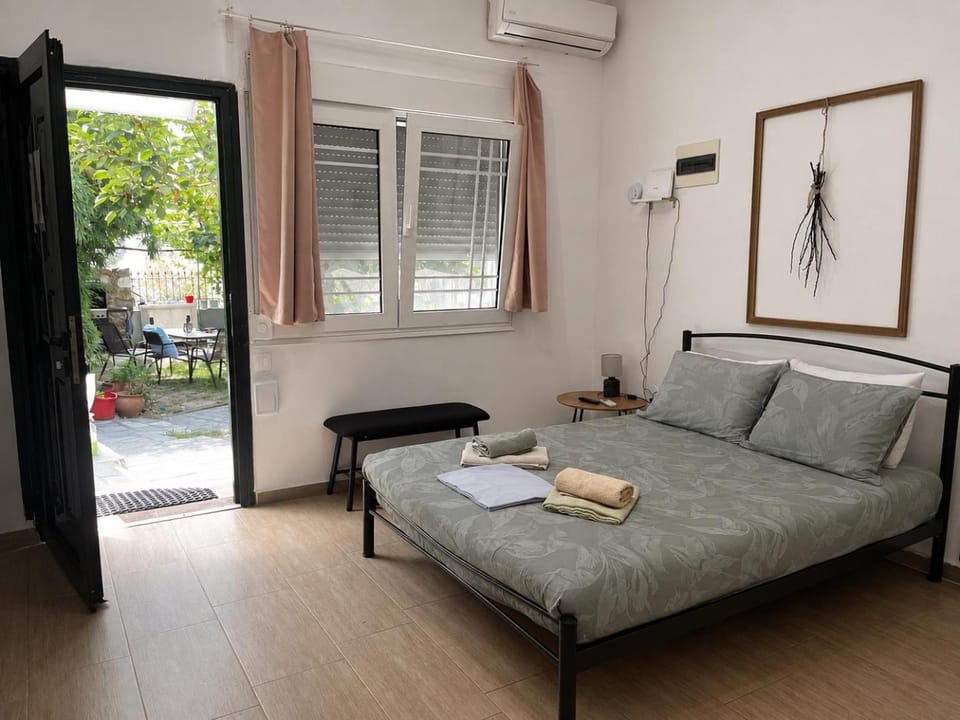 WOOD STUDIO Apartment in Decentralized Administration of Macedonia and Thrace