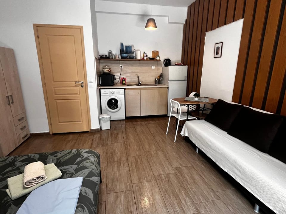 WOOD STUDIO Apartment in Decentralized Administration of Macedonia and Thrace