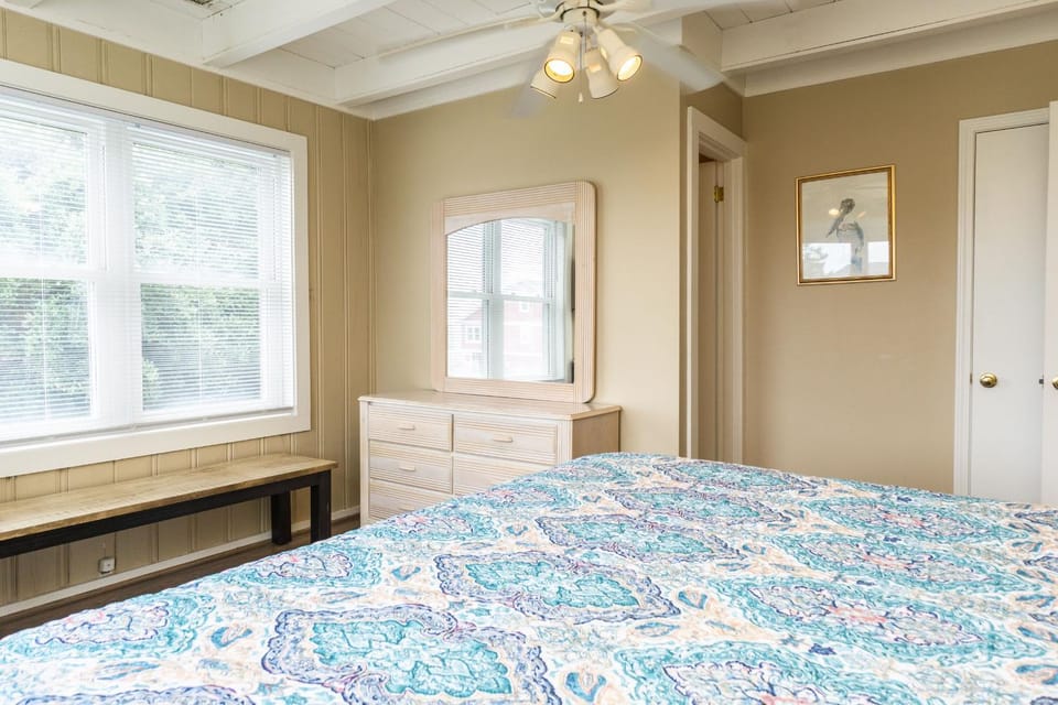 A Little R&R by Oak Island Accommodations House in Oak Island