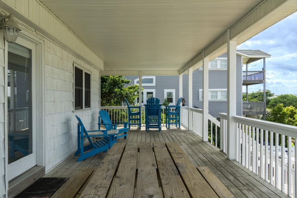 A Little R&R by Oak Island Accommodations House in Oak Island
